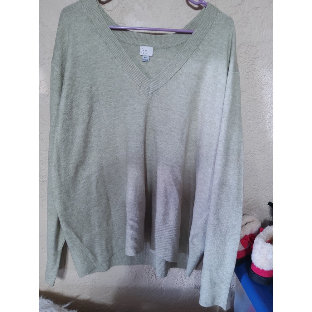 A New Day Womens V-Neck Pullover Sweater Sage Green Heather XXL NWT